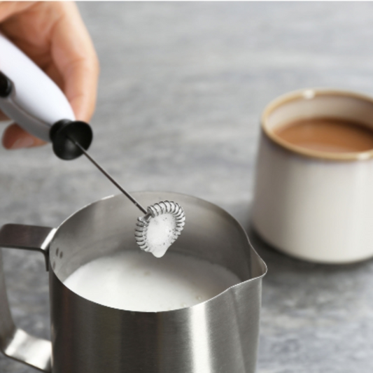 Batidor Eléctrico para Café, Leche, Cremas a Pilas